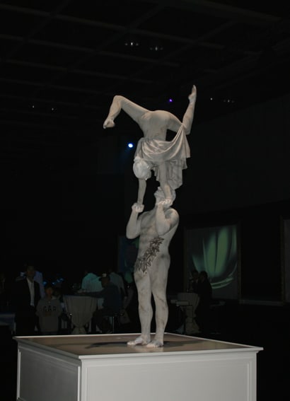 Book Acrobatic Statues | Acrobatic Living Statues for Hire